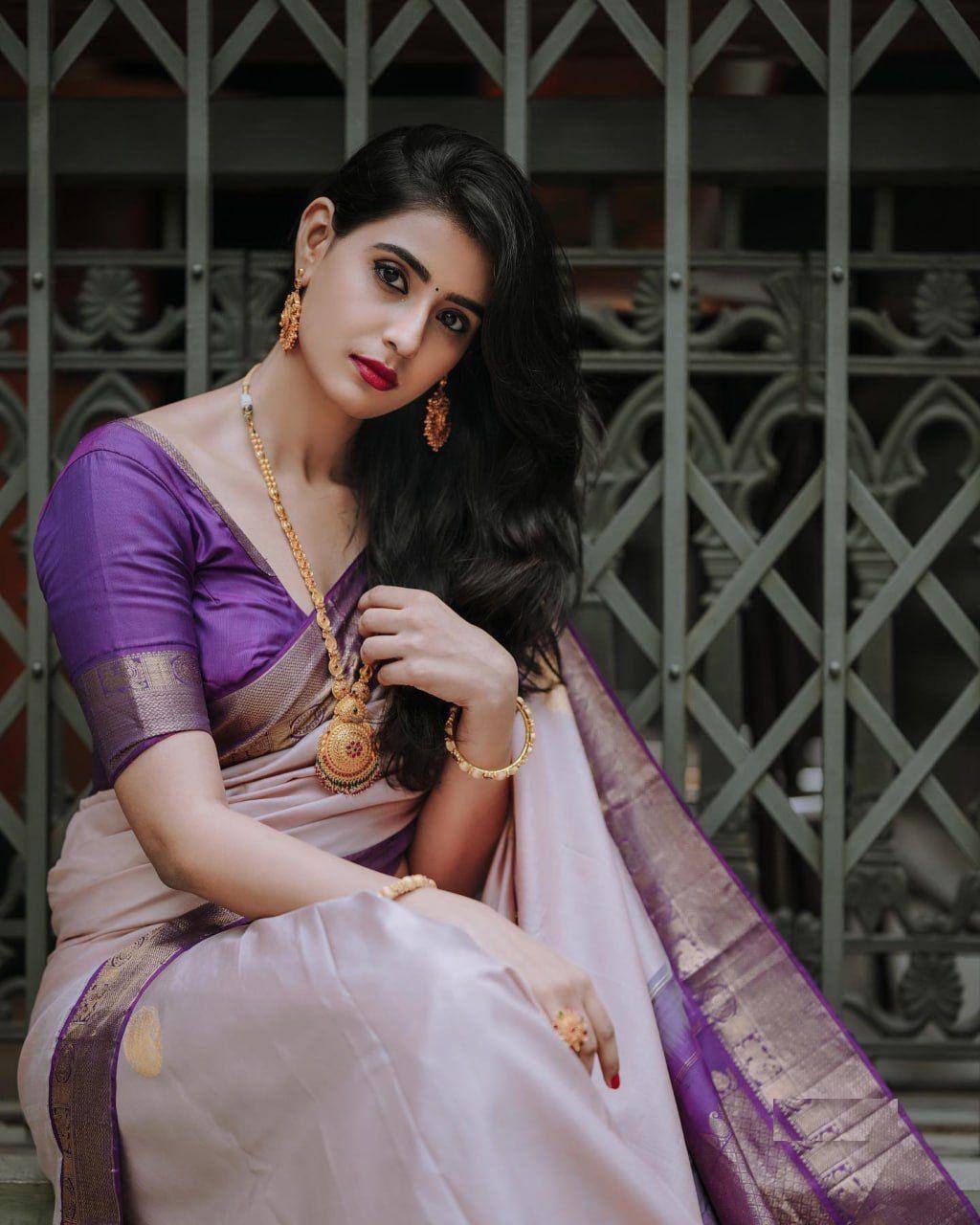 Budget Friendly Organic Banarasi Lichi Silk Wedding Saree