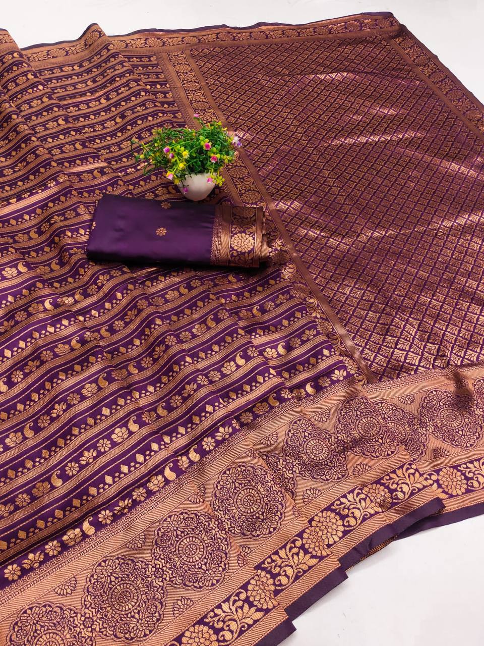 Organic Banarasi Wedding Saree – Lightweight &amp; Breathable