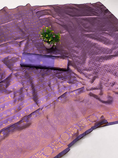 Organic Banarasi Wedding Saree – Lightweight &amp; Breathable