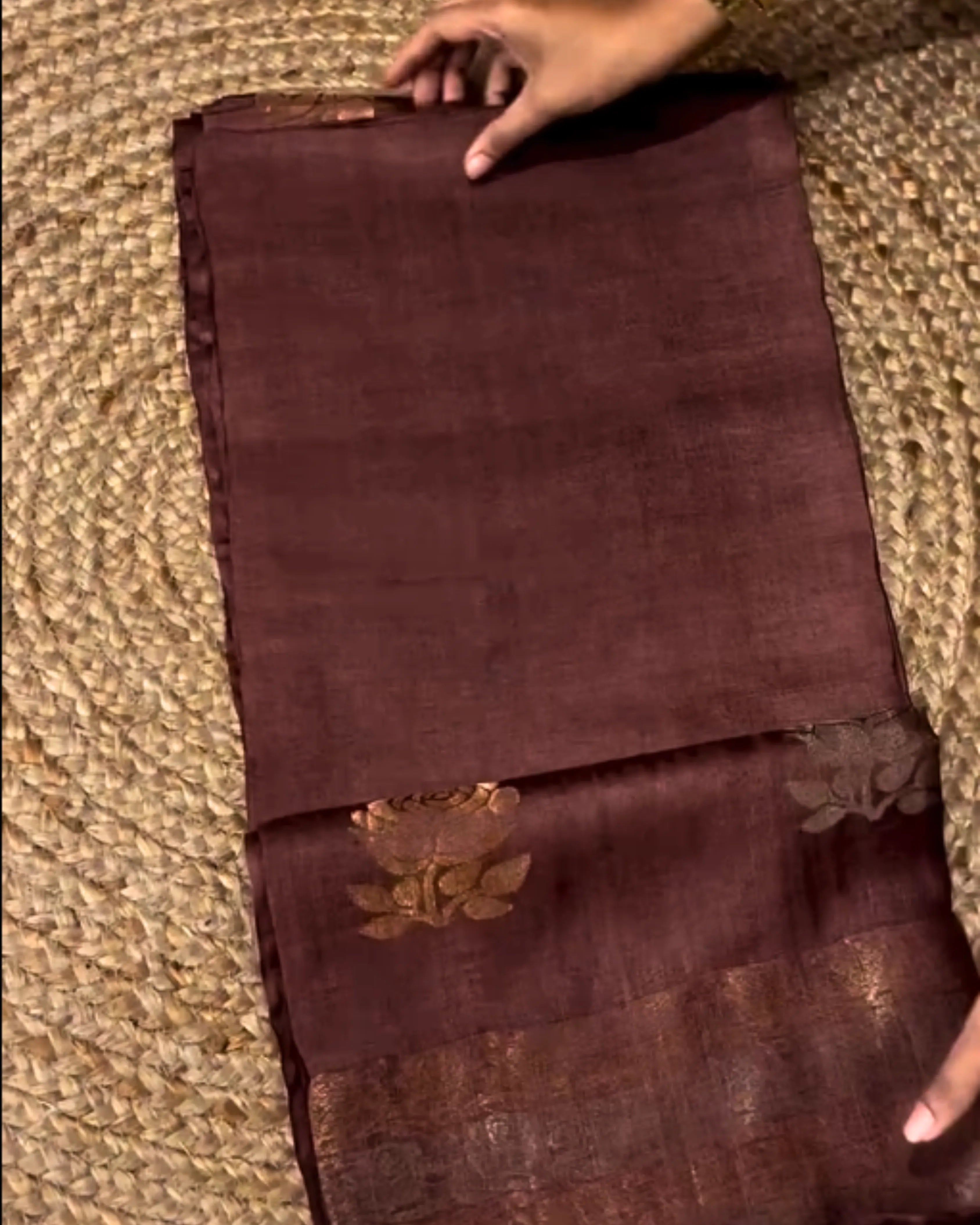 Shimmer Jamdani Saree
