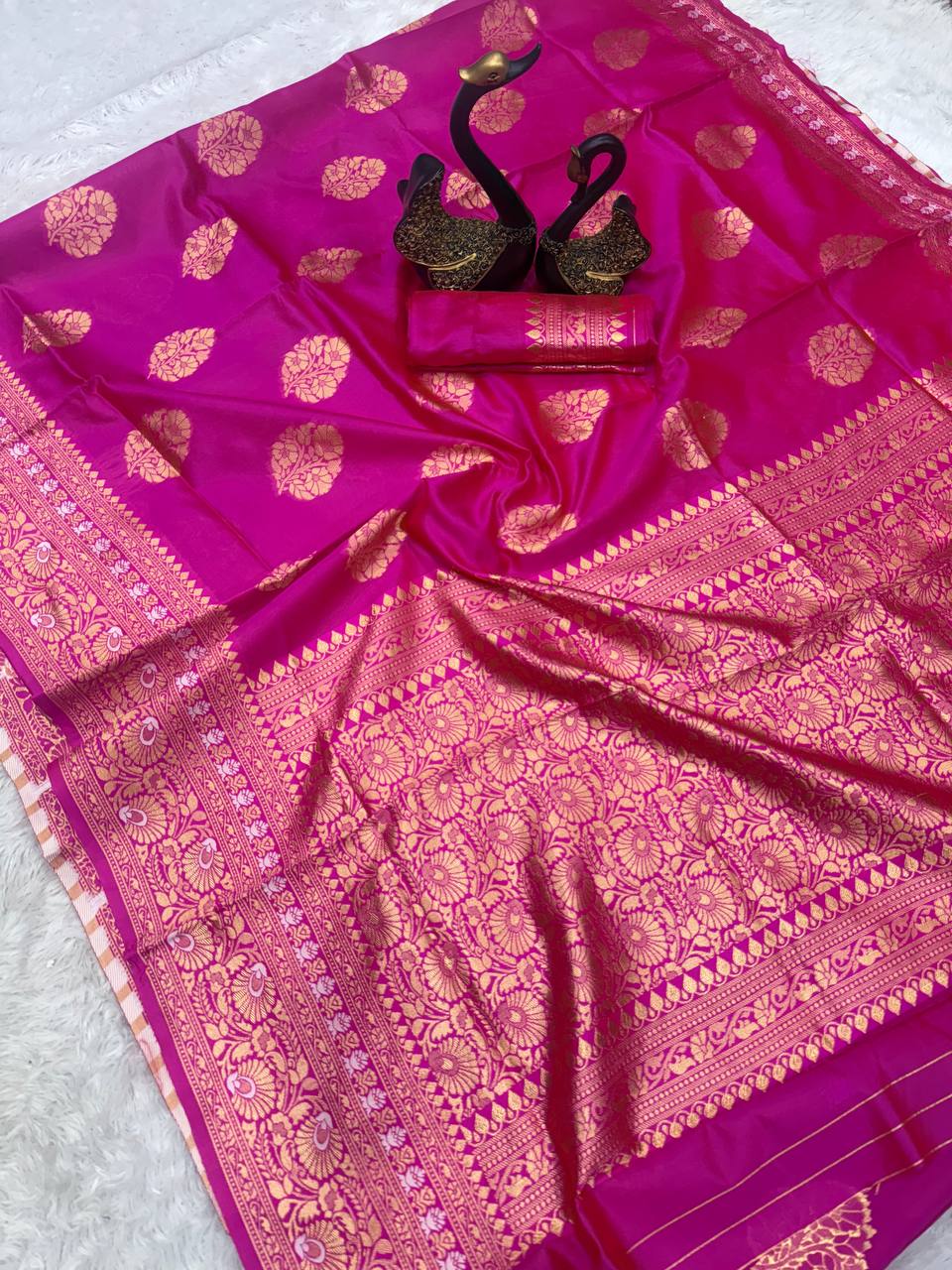 Soft &amp; Lightweight Lichi Silk Banarasi Wedding Saree