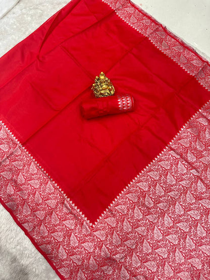 Timeless Banarasi Wedding Saree Featuring Organic Lichi Silk