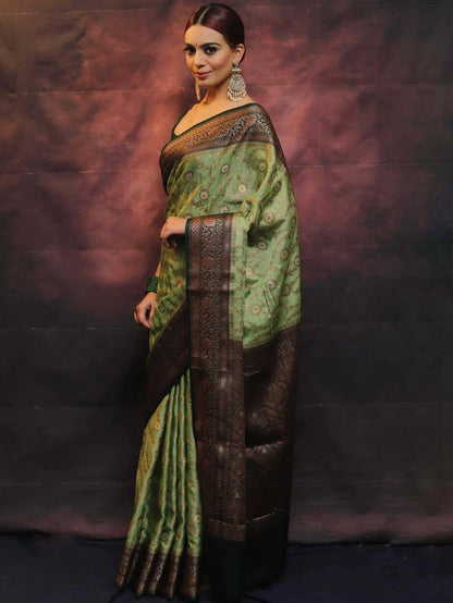 Organic Banarasi Wedding Saree – Lightweight &amp; Breathable
